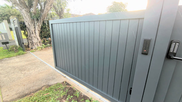 Custom Aluminium Automated Sliding Gates NZ | Homelovers