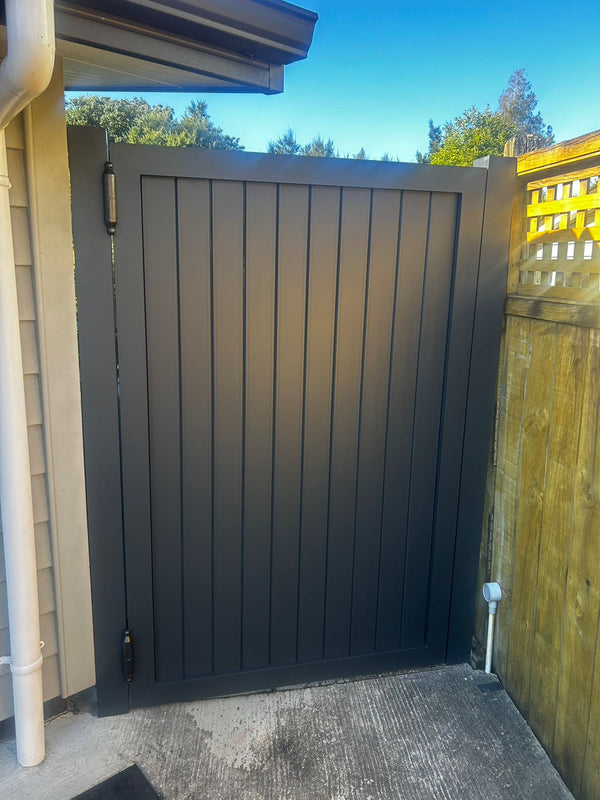 Custom Aluminium Pedestrian Gates NZ | Homelovers