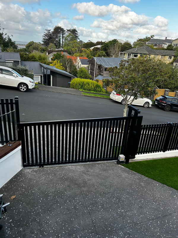 Custom Aluminium Automated Sliding Gates NZ | Homelovers