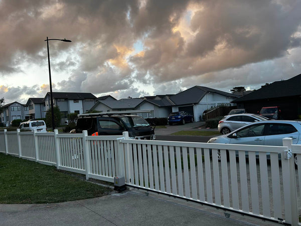 Custom Aluminium Fencing NZ | Premium Privacy Screens by Homelovers