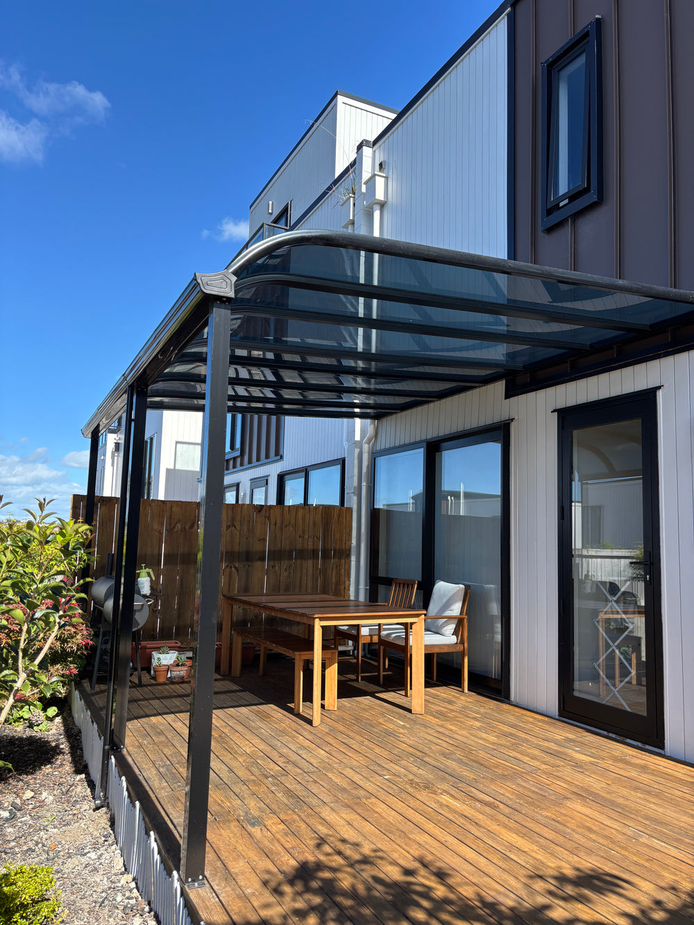 Architectural Arched Pergolas NZ | Custom Aluminium Living by Homelovers