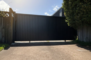Custom Aluminium Fencing NZ | Premium Privacy Screens by Homelovers