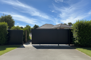 Custom Aluminium Fencing NZ | Premium Privacy Screens by Homelovers