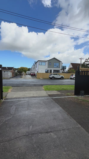 Custom Aluminium Automated Sliding Gates NZ | Homelovers