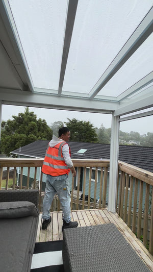 Custom Outdoor Blinds & Zip Screens NZ | Homelovers